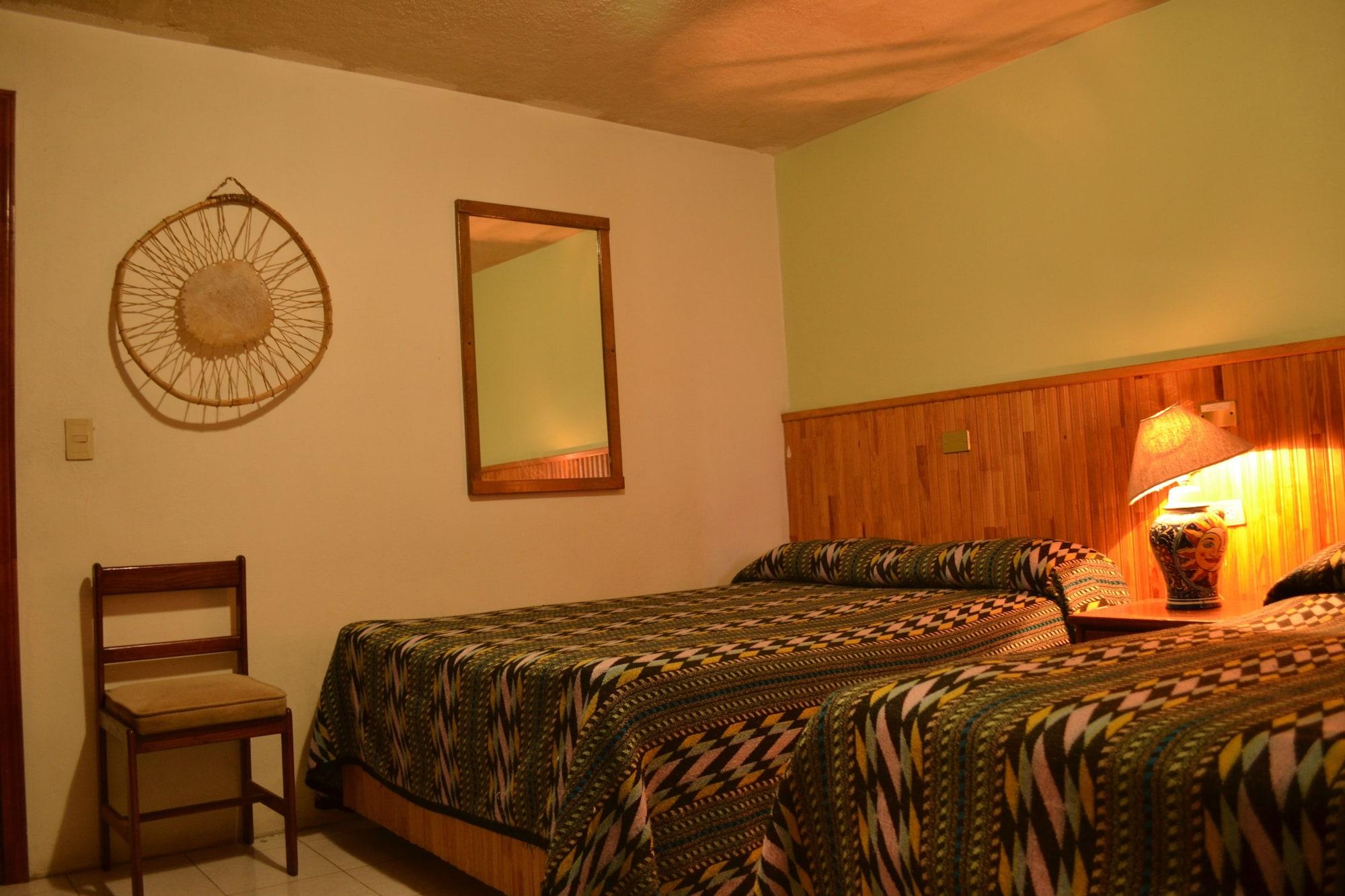 Hotel Posada Del Cobre Креел Екстериор снимка